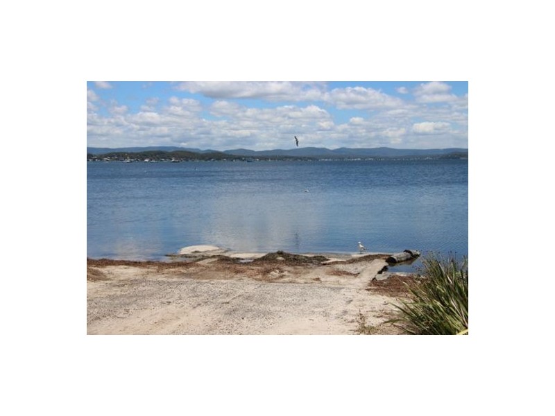 42 Village Bay Close, Marks Point NSW 2280