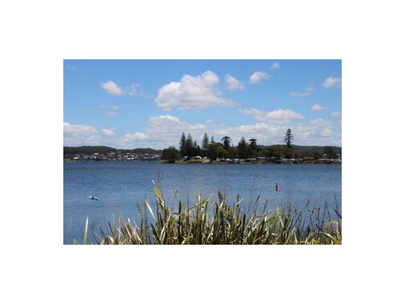 42 Village Bay Close, Marks Point NSW 2280