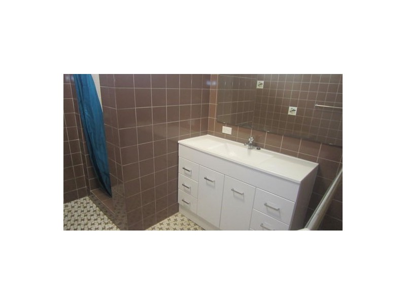 27A Marks Point Road, Marks Point NSW 2280