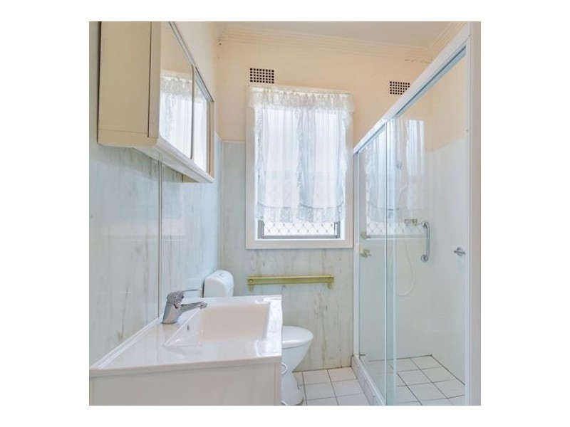 38 Hutchinson Street, Redhead NSW 2290