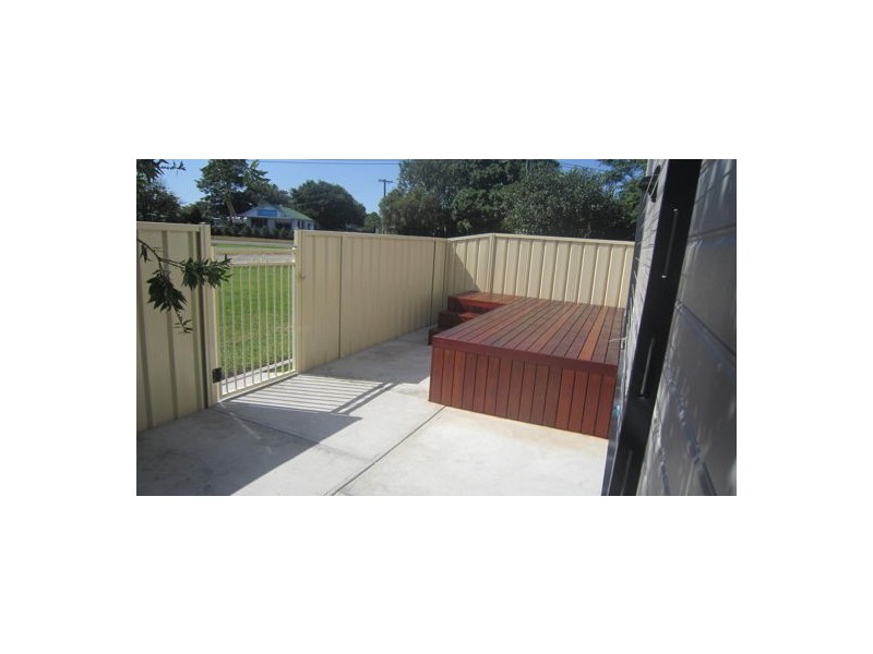 5A Ross Street, Belmont NSW 2280