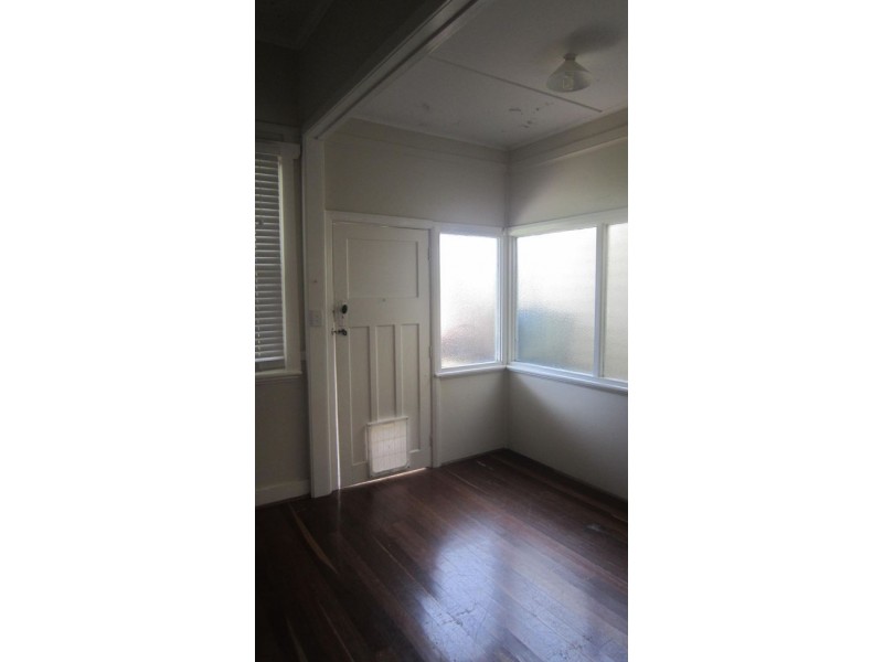 22 Walter Street, Belmont NSW 2280