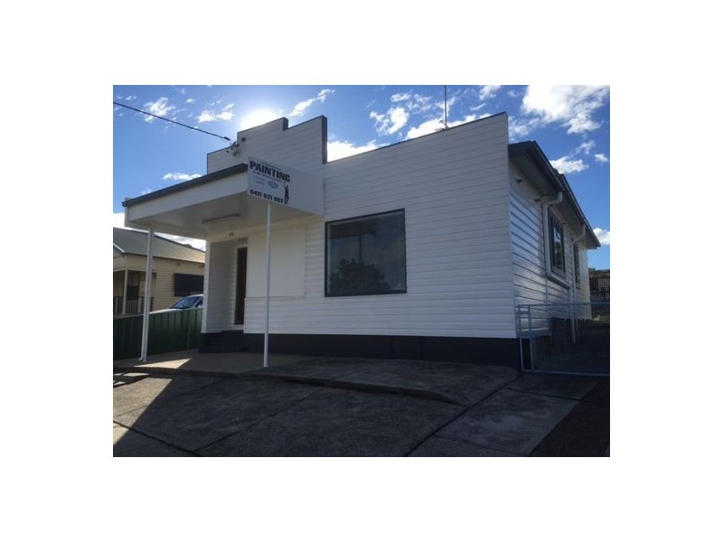 675 Main Road, Edgeworth NSW 2285