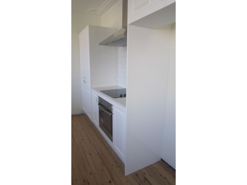 6 Winston  Street, Croudace Bay NSW 2280