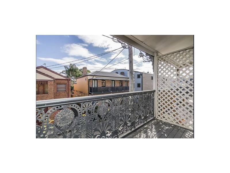 79 Railway Street, Cooks Hill NSW 2300