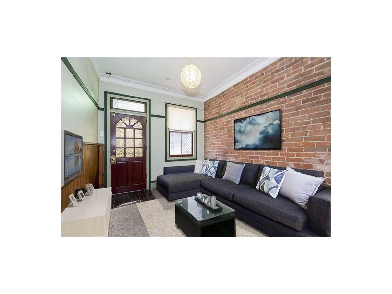 79 Railway Street, Cooks Hill NSW 2300