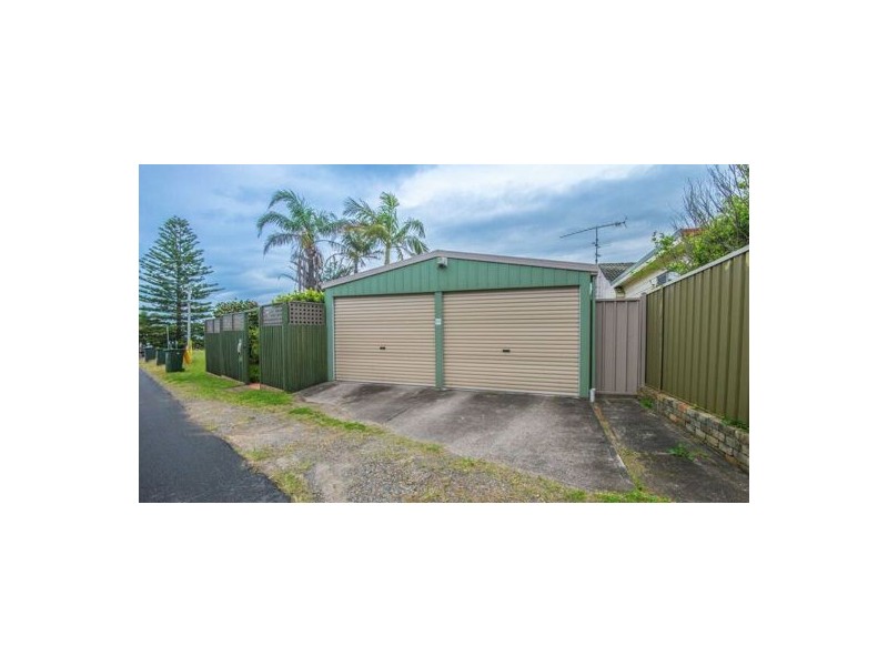 10 Alison Street, Redhead NSW 2290