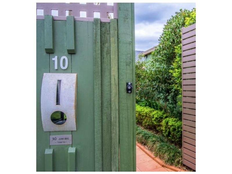 10 Alison Street, Redhead NSW 2290