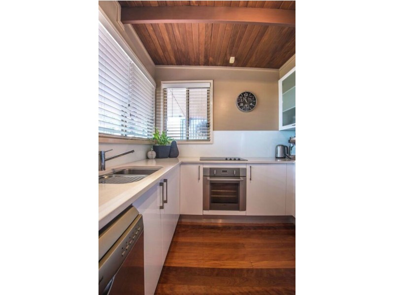 10 Alison Street, Redhead NSW 2290