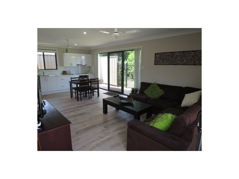 7B Brandt Close, Belmont NSW 2280