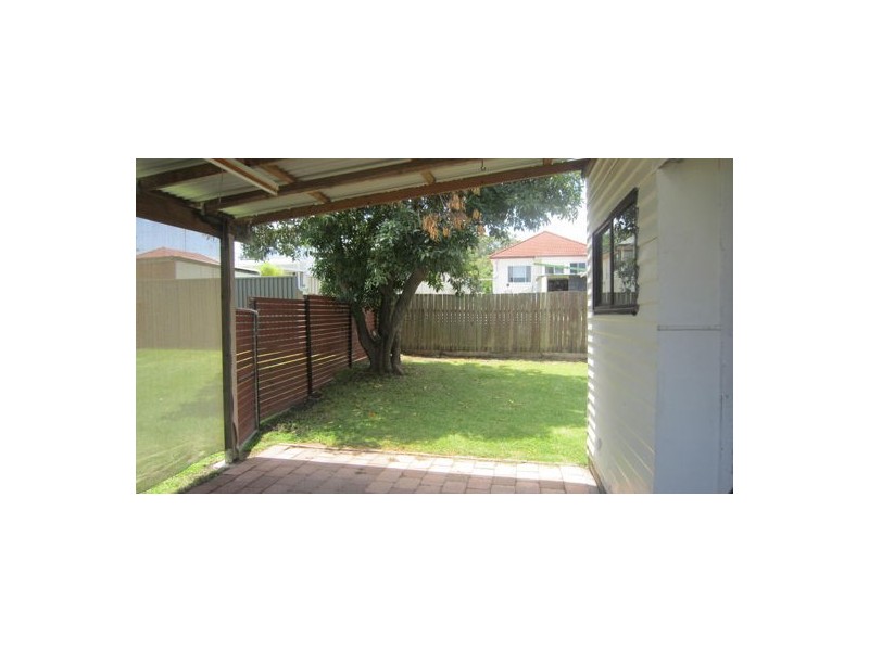 5 Henry Street, Belmont NSW 2280