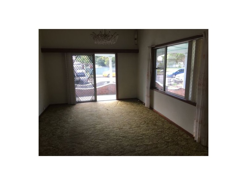 5 Edgar Street, Belmont NSW 2280