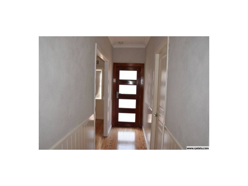 102 Old Belmont Road, Belmont North NSW 2280