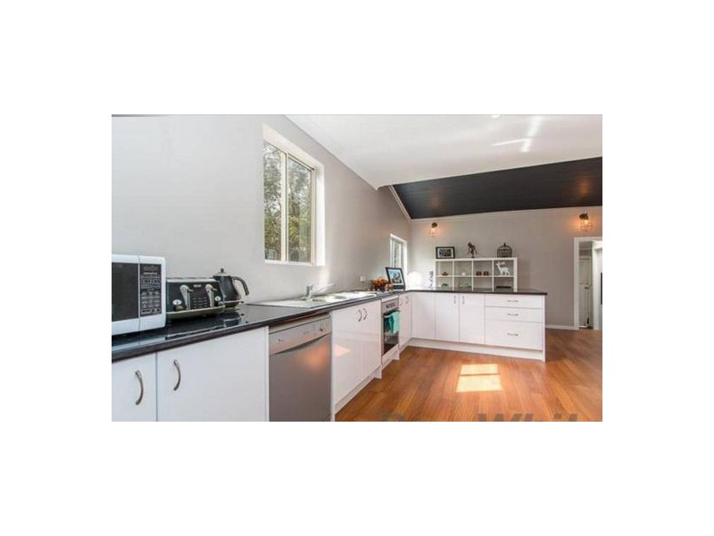 28 Village Bay Close, Marks Point NSW 2280