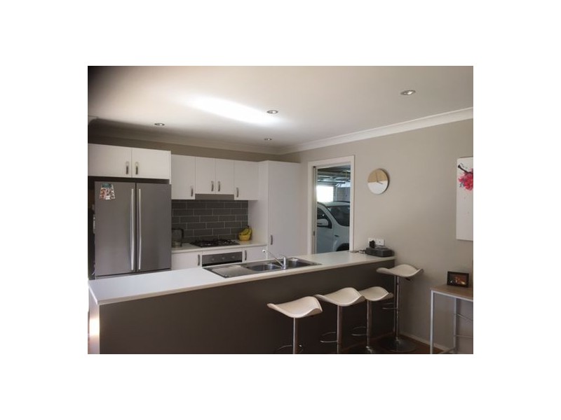 32 Crawford Lane, Mount Hutton NSW 2290