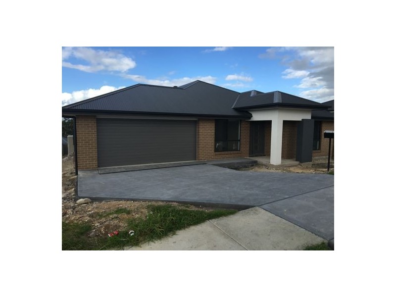 35 Polaris Avenue, Cameron Park NSW 2285