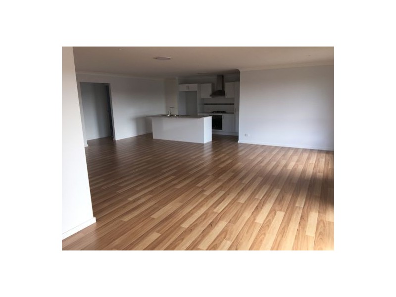 35 Polaris Avenue, Cameron Park NSW 2285