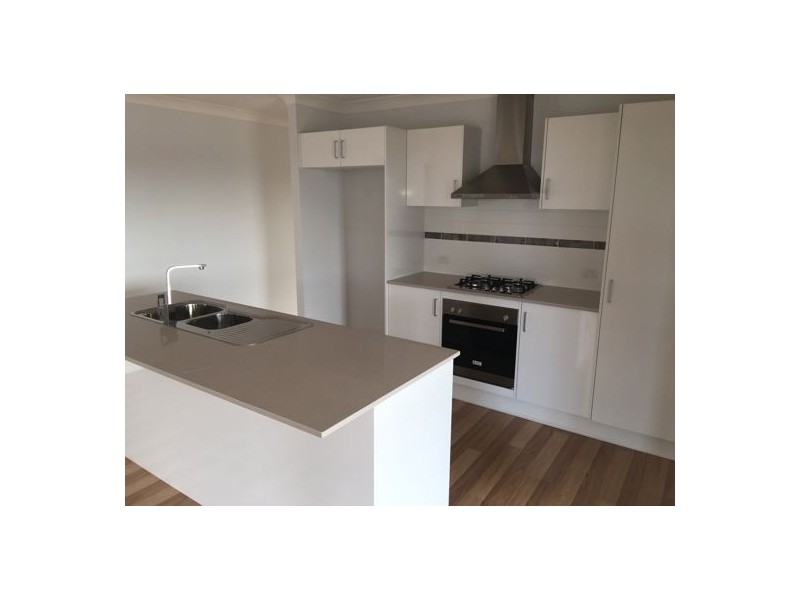 35 Polaris Avenue, Cameron Park NSW 2285