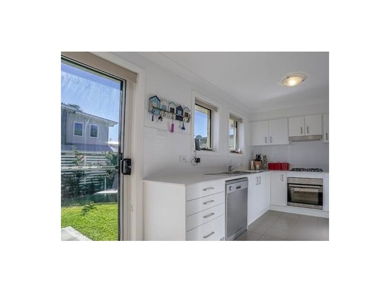 1-49 Lurnea Crescent, Valentine NSW 2280