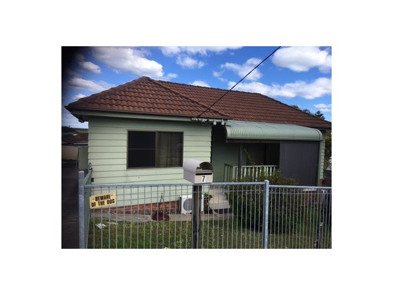 7 Kanundra Street, Belmont North NSW 2280