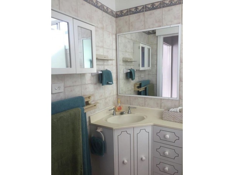 46 Albert Street, Belmont NSW 2280