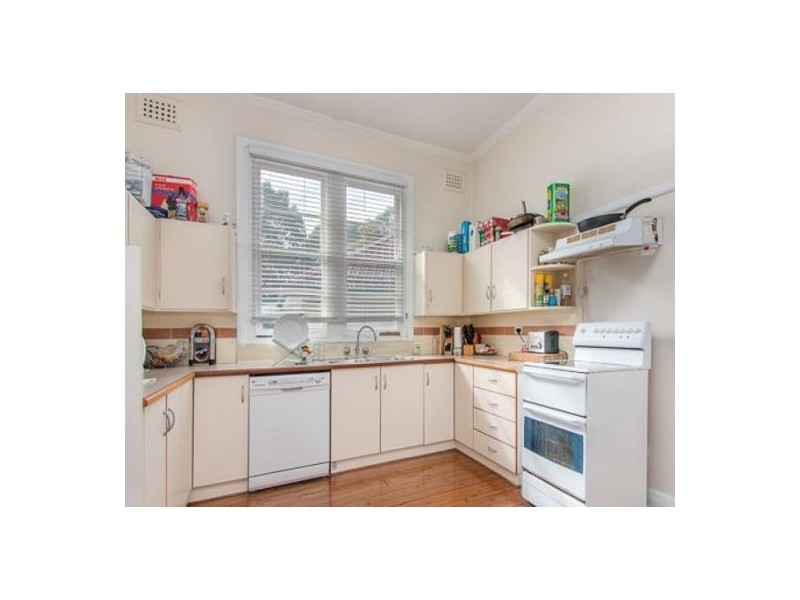 27 Maud Street, Mayfield West NSW 2304