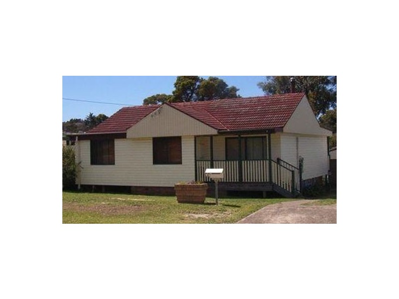 4 Mallee Street, Gateshead NSW 2290