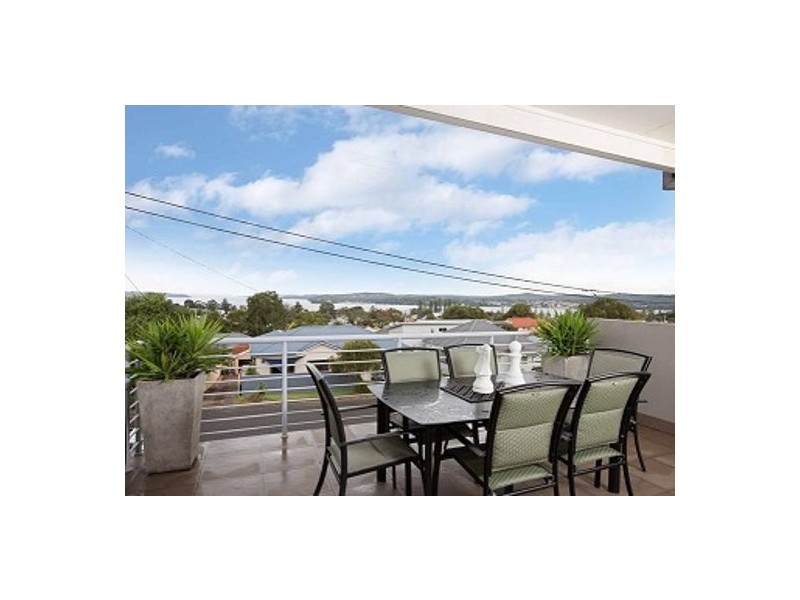 27 Council Street, Speers Point NSW 2284