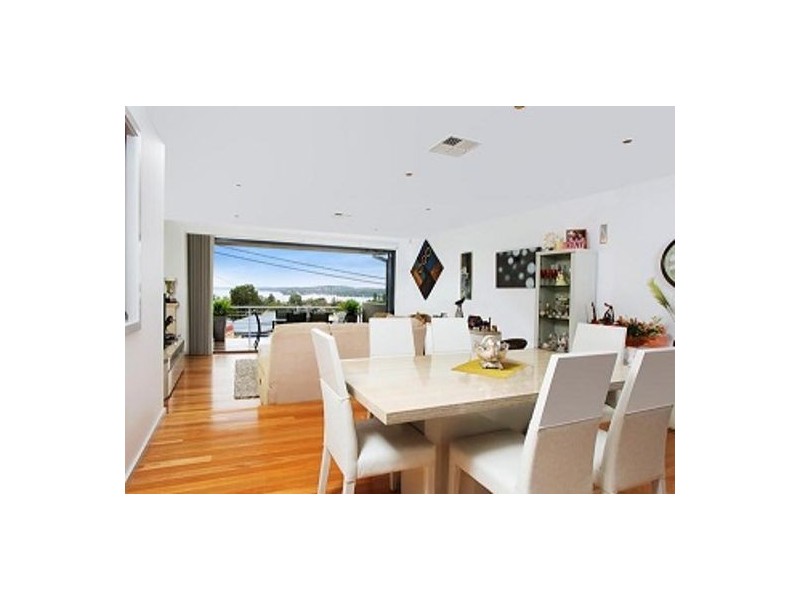 27 Council Street, Speers Point NSW 2284