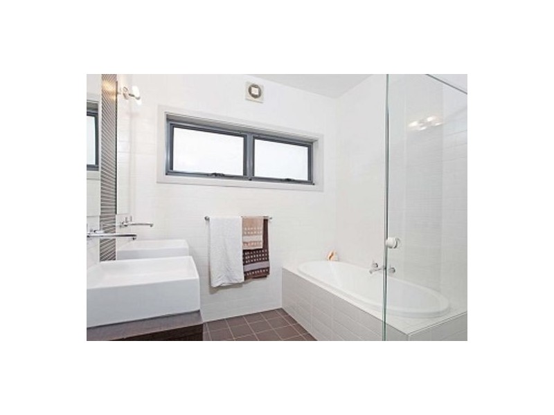 27 Council Street, Speers Point NSW 2284