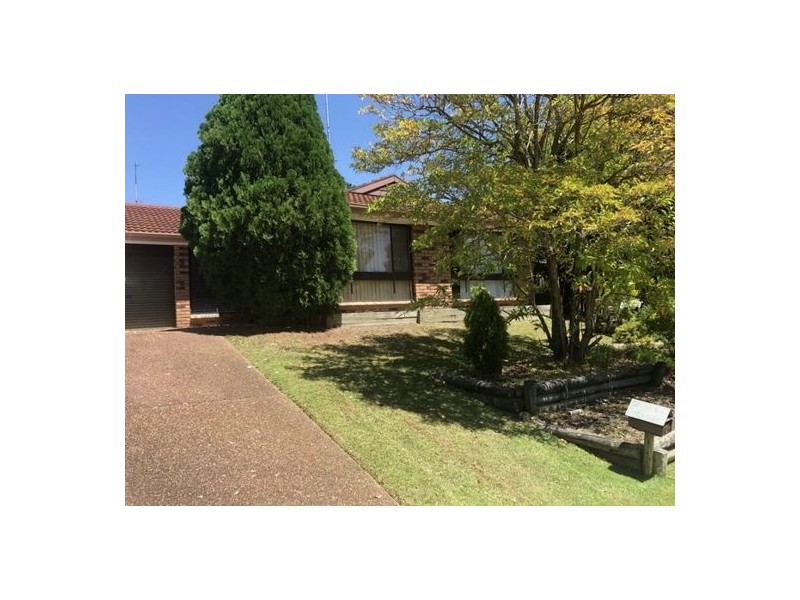 2 Linnet Close, Mount Hutton NSW 2290