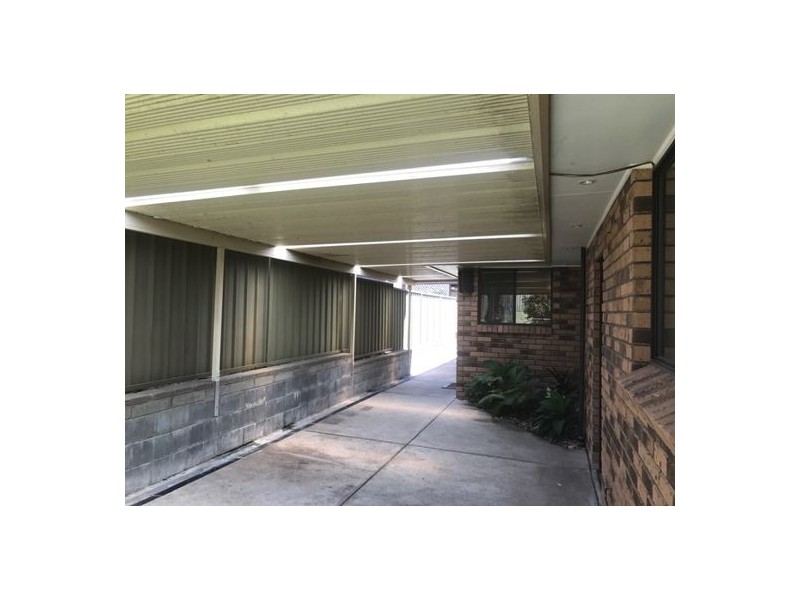 2 Linnet Close, Mount Hutton NSW 2290