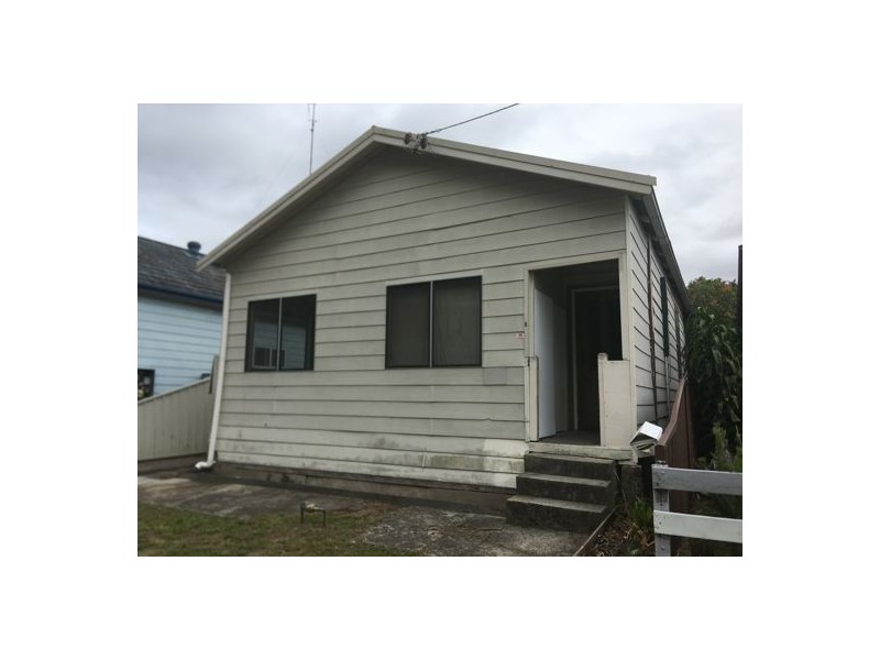 8 Sharp Street, Belmont NSW 2280