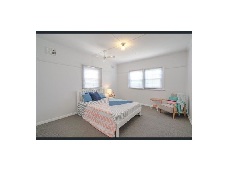 14 Church Street, Belmont NSW 2280