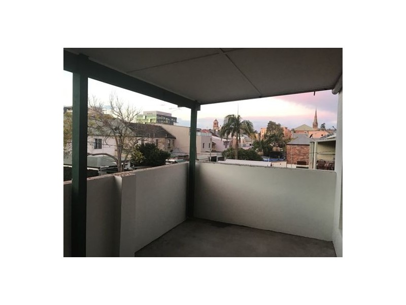 2/86 Laman Street, Cooks Hill NSW 2300