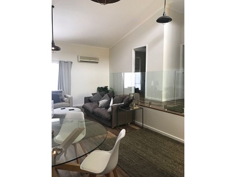 2/39 Edward Street, Charlestown NSW 2290