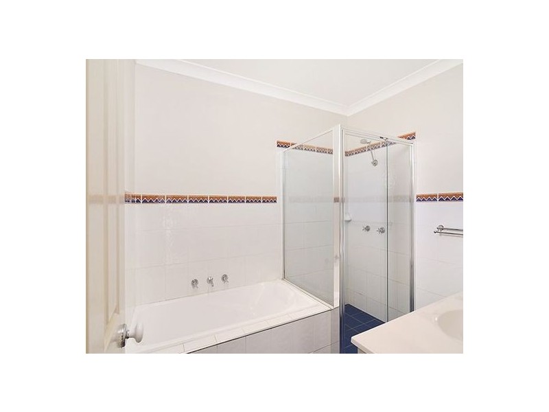 3/53 Livingstone  Street, Belmont NSW 2280