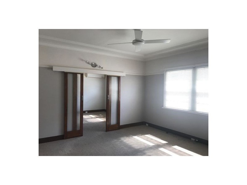 9 Henry Street, Belmont NSW 2280