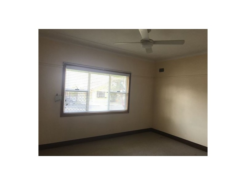 9 Henry Street, Belmont NSW 2280