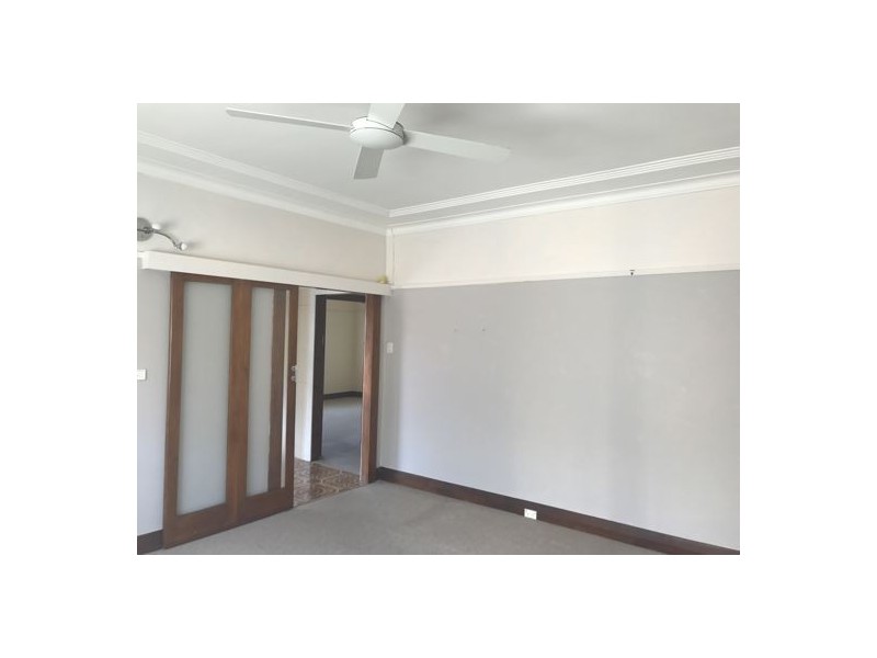 9 Henry Street, Belmont NSW 2280