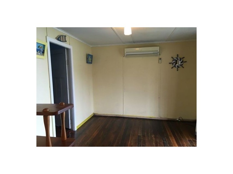 3-3 New Street, Belmont NSW 2280