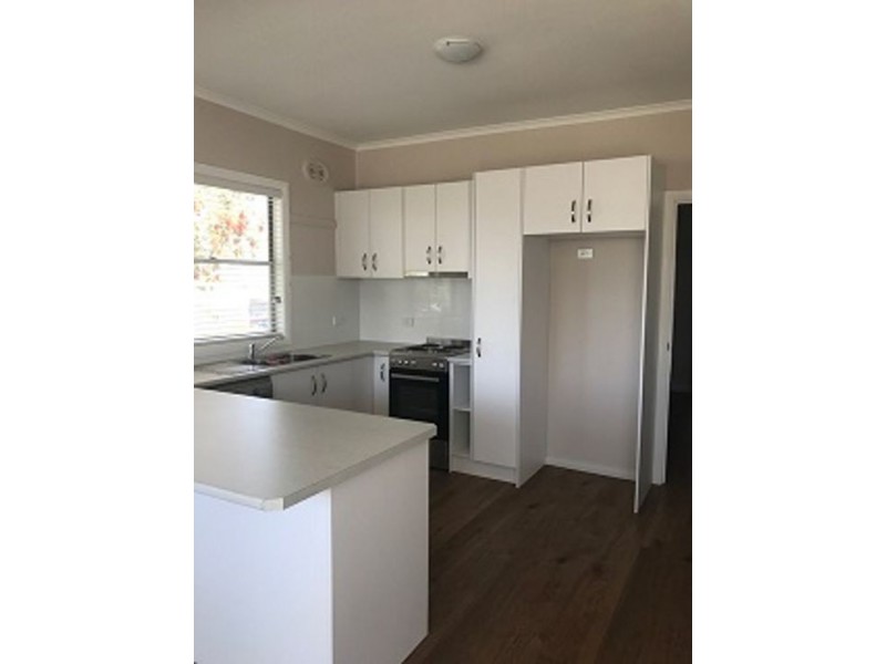 10 Lees St, Charlestown NSW 2290