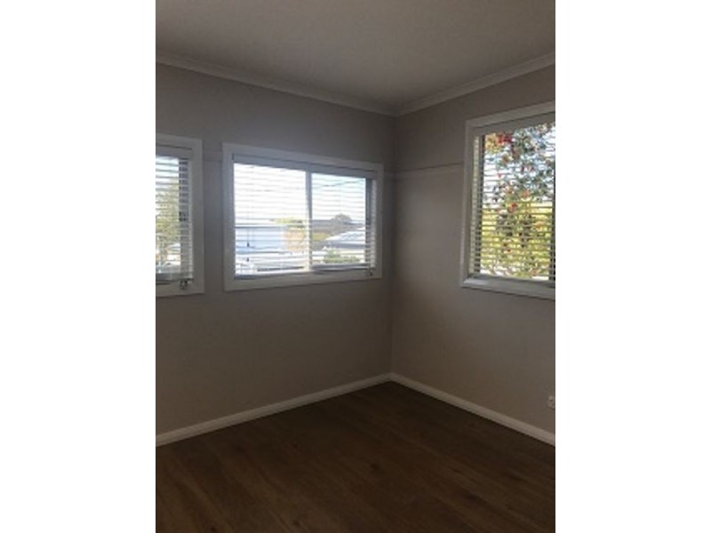 10 Lees St, Charlestown NSW 2290