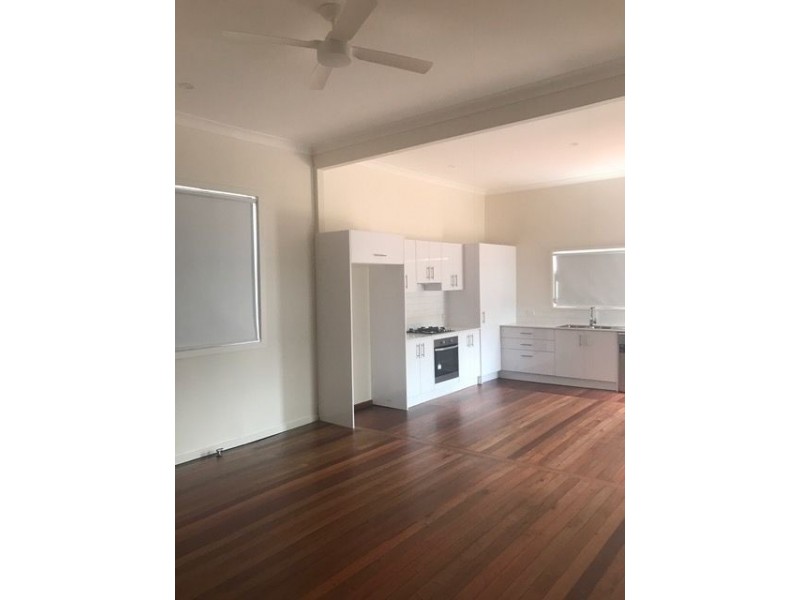 20 Kitchener Parade, Mayfield East NSW 2304