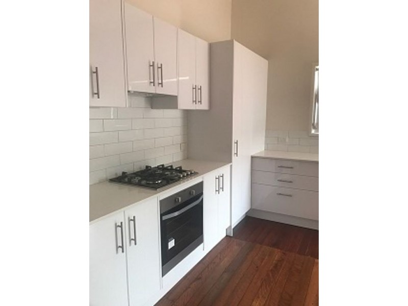 20 Kitchener Parade, Mayfield East NSW 2304