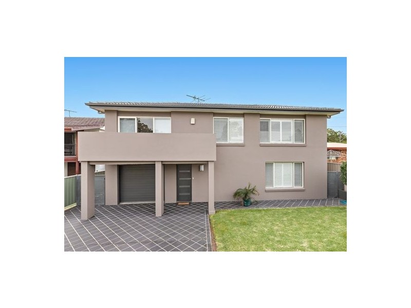 4 Keira Close, Valentine NSW 2280