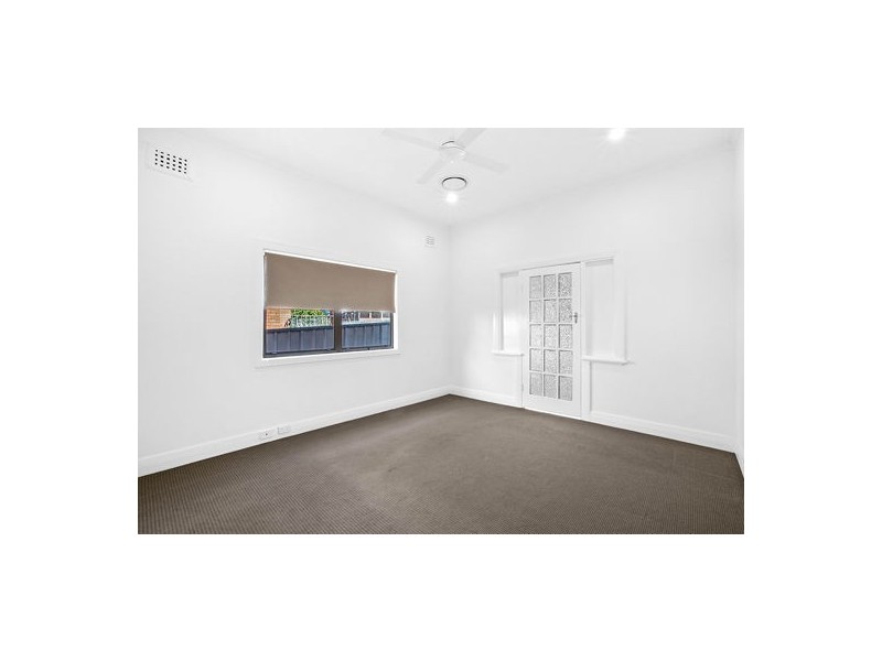 153 Gosford Road, Adamstown NSW 2289