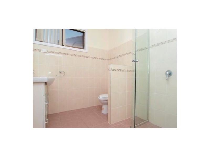 130 Wommara Avenue, Belmont North NSW 2280