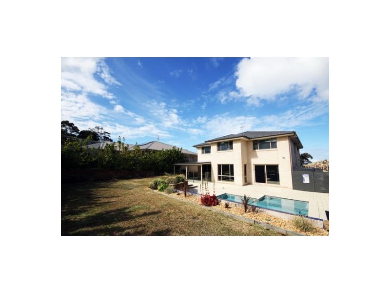 5 Franciska close, Floraville NSW 2280