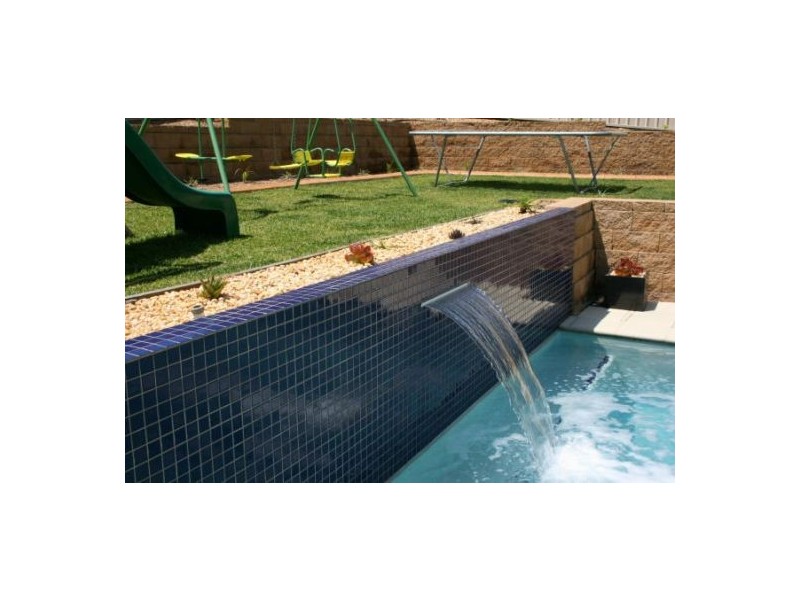 5 Franciska close, Floraville NSW 2280